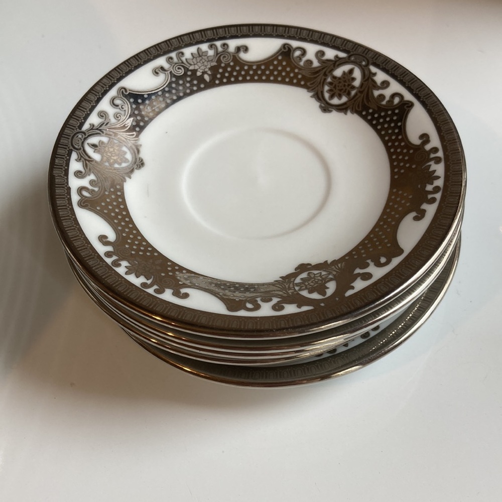 Porcelain Saucers- 24ct Gold Plated, Japan, Vintage. Gorgeous!